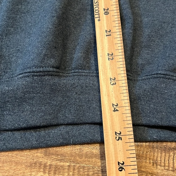 Niagara Falls Canada Gildan crew neck sweater - Picture 3 of 7